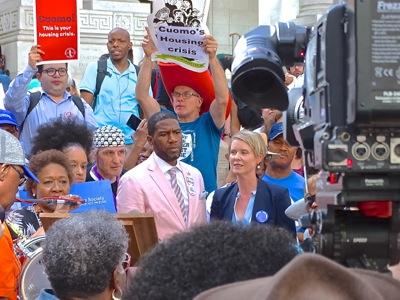 cynthia nixon campaigning with jumaane williams in nyc nys 2018